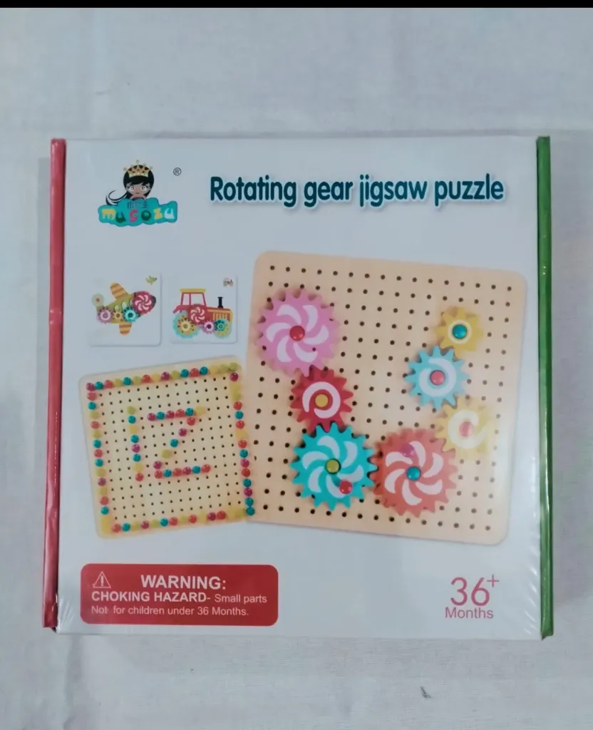 [Toys & Games / Puzzles and Blocks-24162] Wooden Rotating Gear jigsaw puzzle.