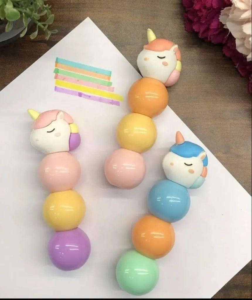 Unicorn shape cute stackable highlighter set'-Vibrant and fun pastel colors-Comes with 3 highlighters, colour are pink,yellow and purple-Perfect for school students (PACK OF 1 SET)