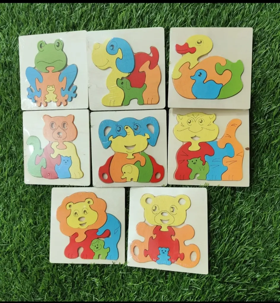 [toys  games - puzzles and blocks-73244] wooden 3 layer pocket puzzle